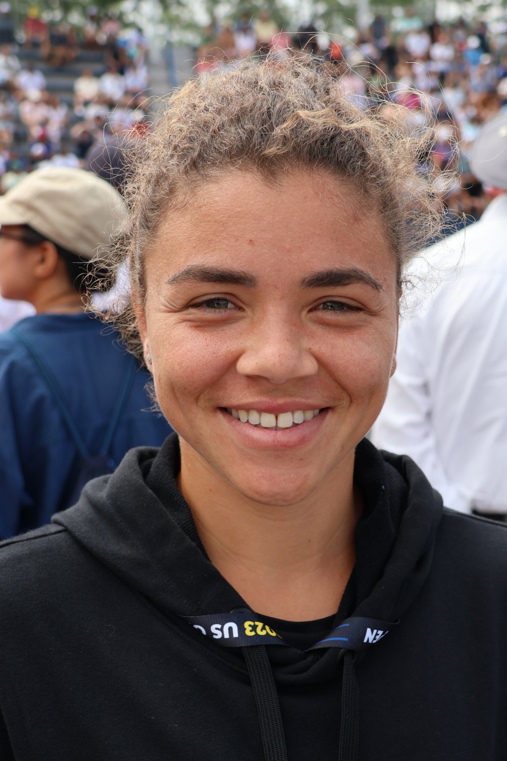 Jasmine Paolini preparing for a tennis shot